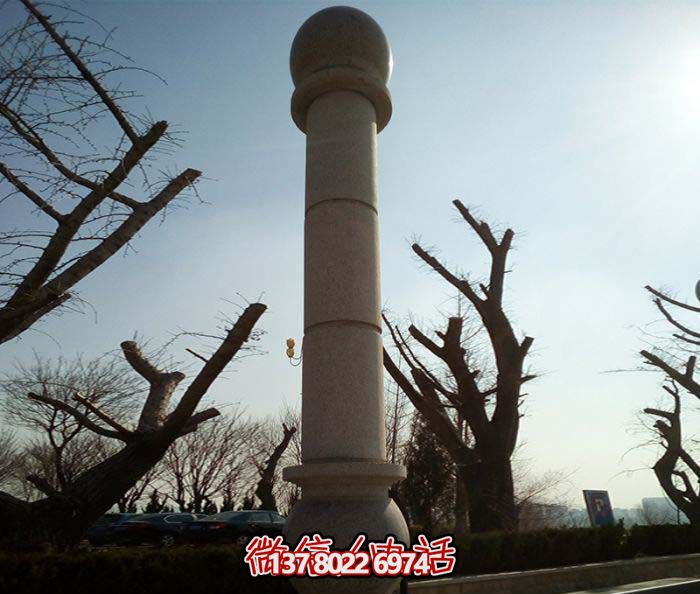 絢麗多彩的大理石雕塑石柱，打造優雅秀美的廣場景觀