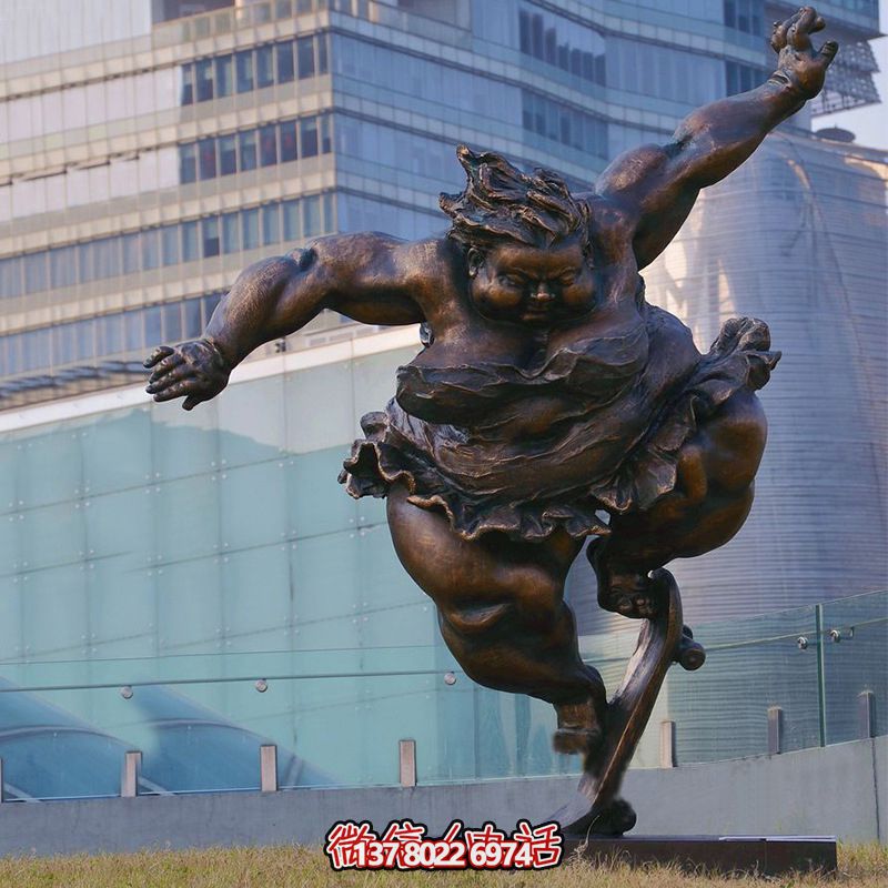 玻璃鋼雕塑滑板車，為城市公園和廣場帶來活力