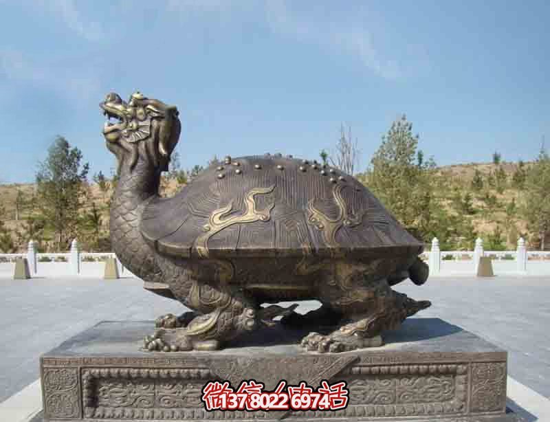 玻璃鋼龍龜雕塑，點綴公園里的創意行走