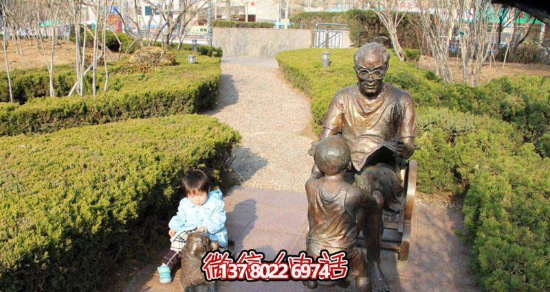 創意銅雕讀書雕塑，讓小朋友在園林中暢快閱讀