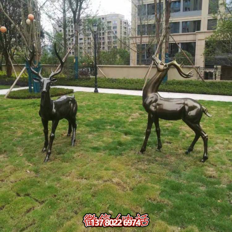 玻璃鋼梅花鹿雕塑，點綴園林景觀