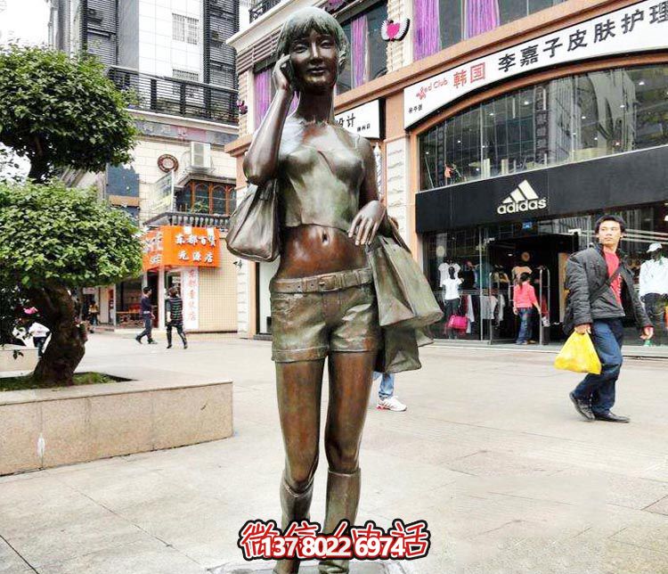 精美銅雕女孩雕塑——帶你暢游街頭，體驗夢幻快樂時光