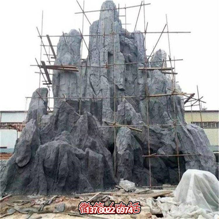 精美的大型石雕假山雕塑，為公園增添靈動(dòng)之美